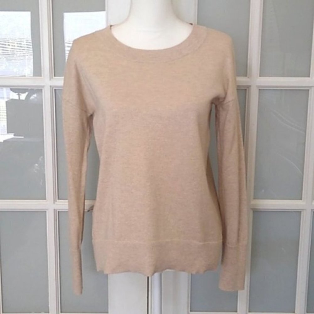 GAP Crew Neck Shimmery Lightweight Beige Sweater